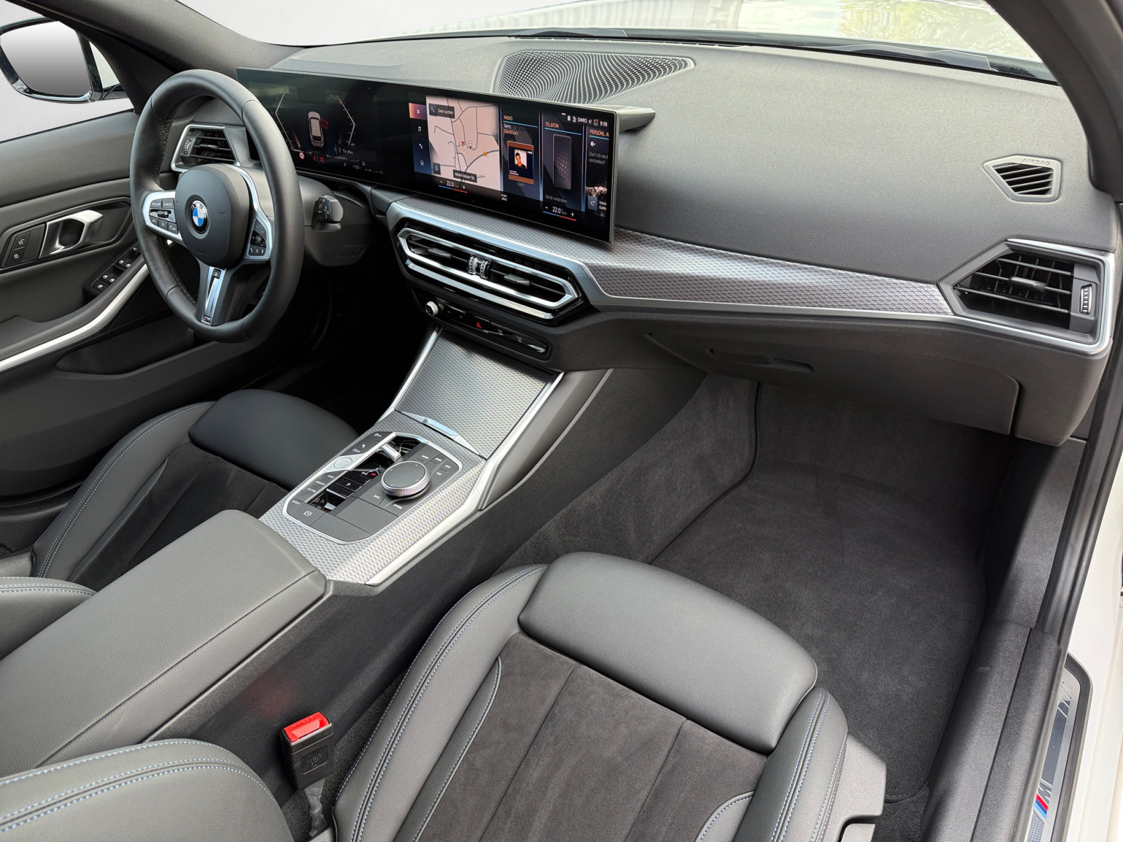 BMW - 318i Touring M Sport