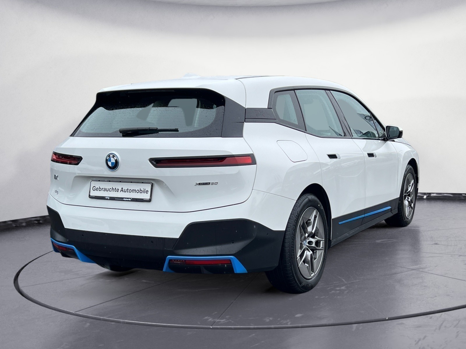 BMW - iX h xDrive50