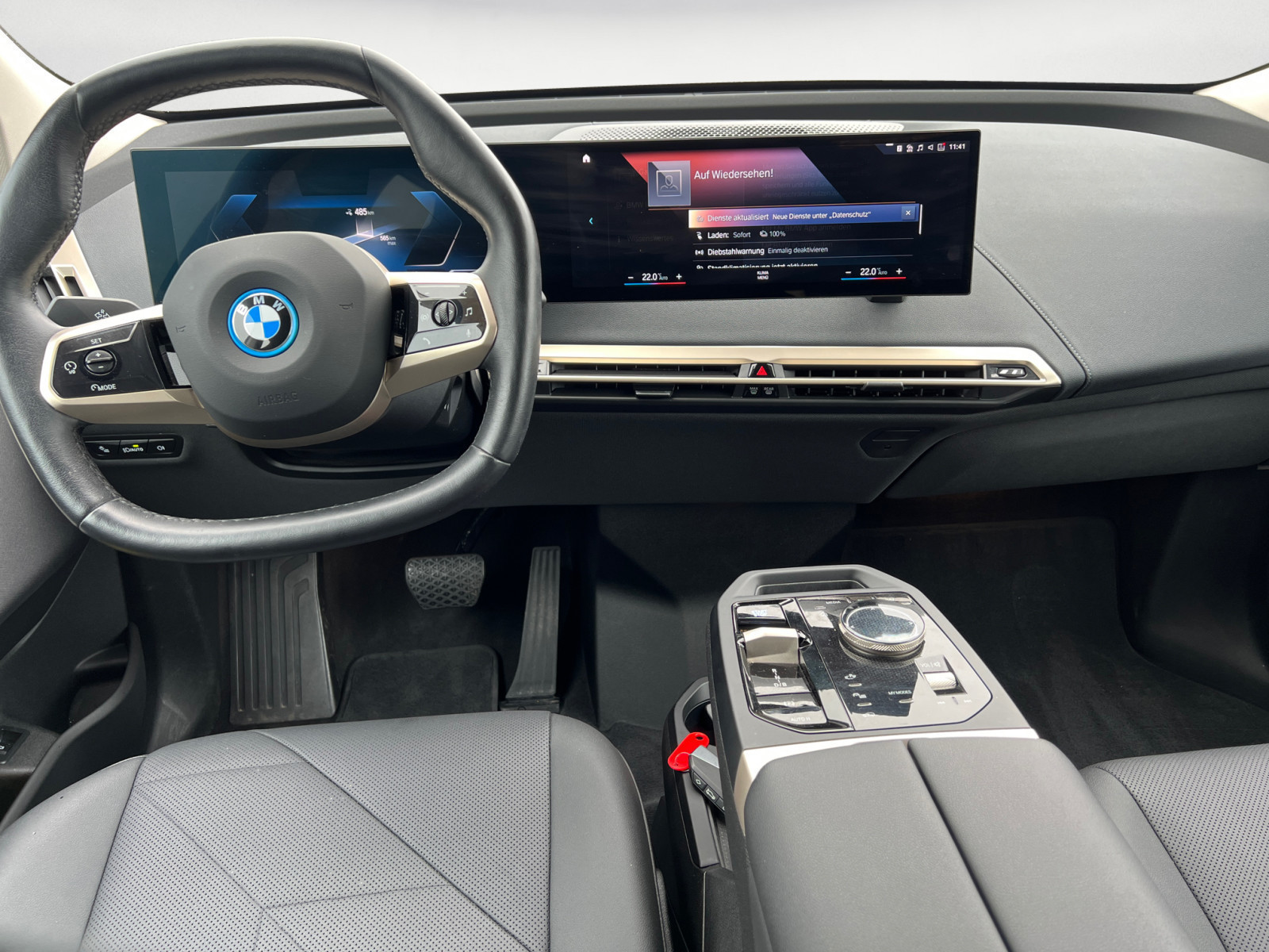 BMW - iX h xDrive50