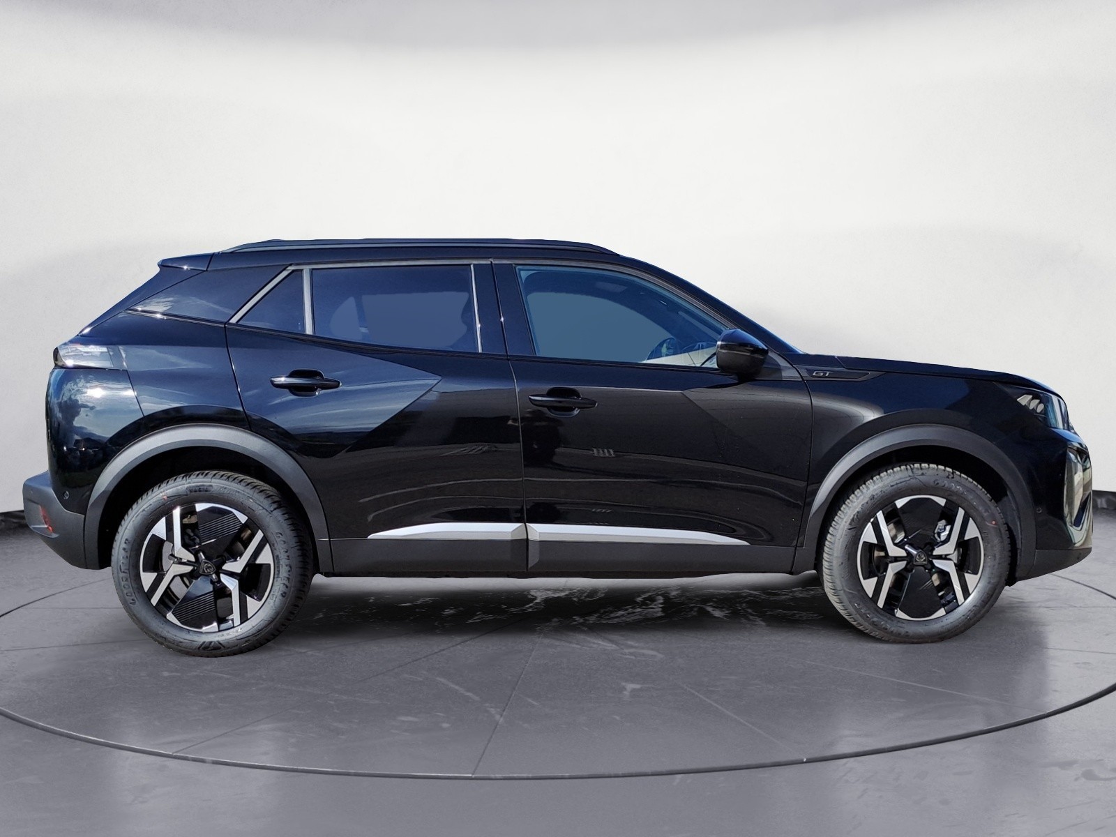 Peugeot - 2008 GT HYBRID 136 e-DSC6
