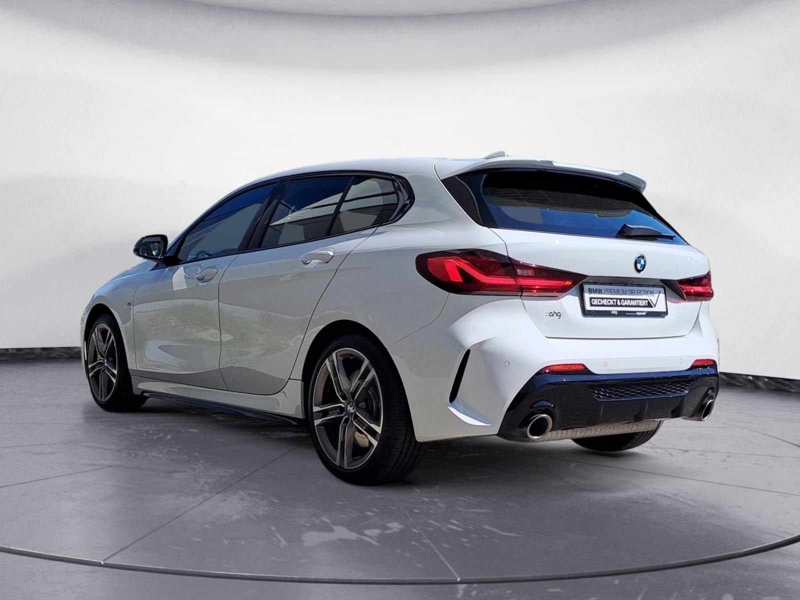 BMW - M135i xDrive