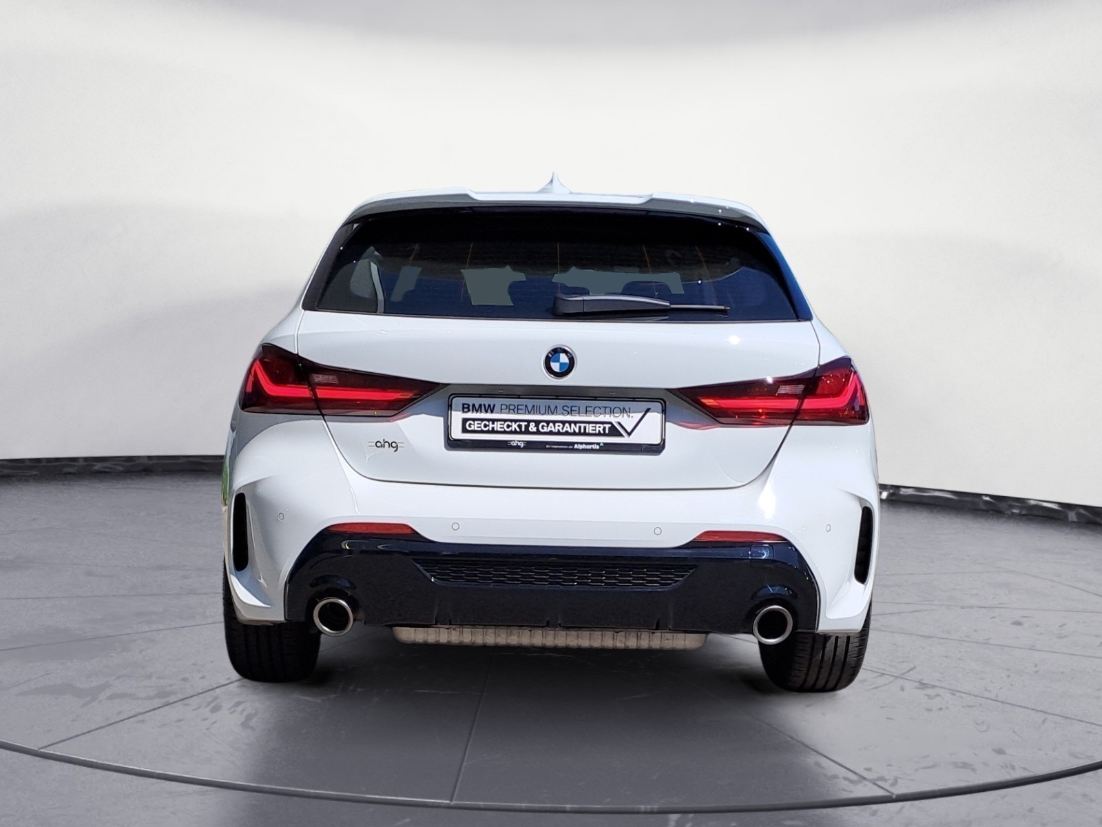 BMW - M135i xDrive