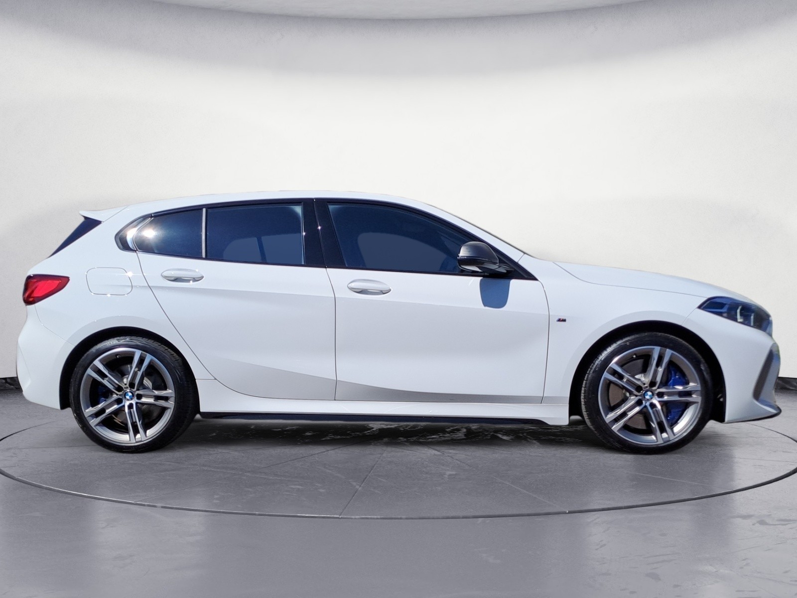 BMW - M135i xDrive