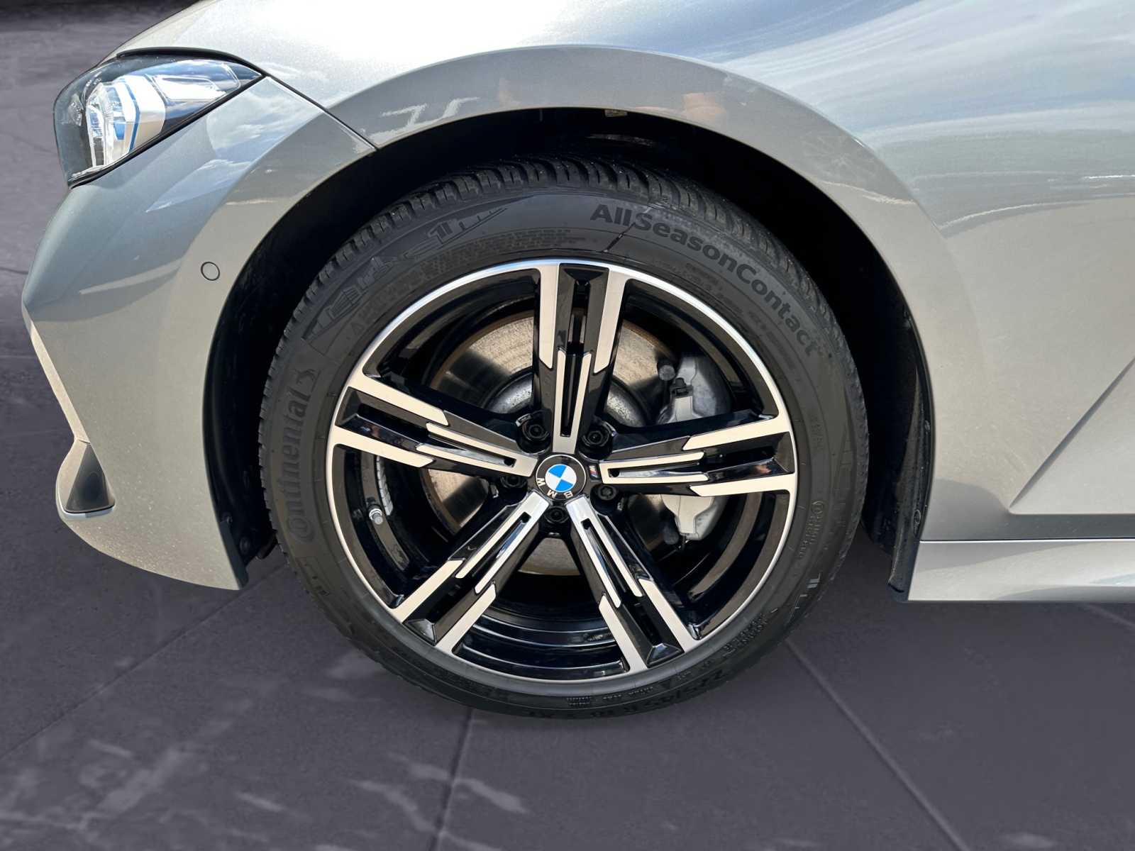 BMW - 330i Touring Aut.