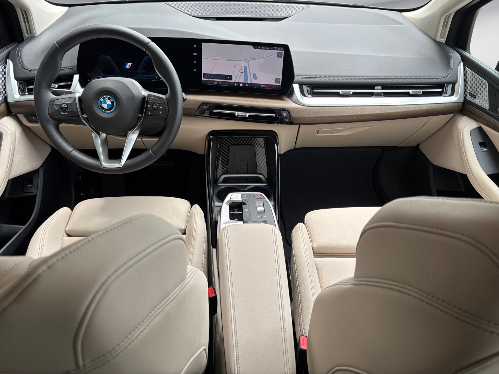 BMW - 230e xDrive Active Tourer