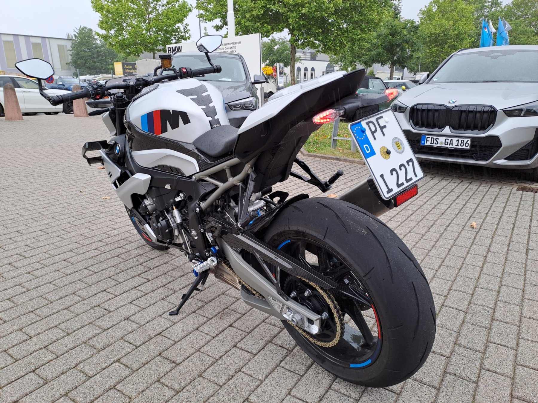 BMW Motorrad - M 1000 R