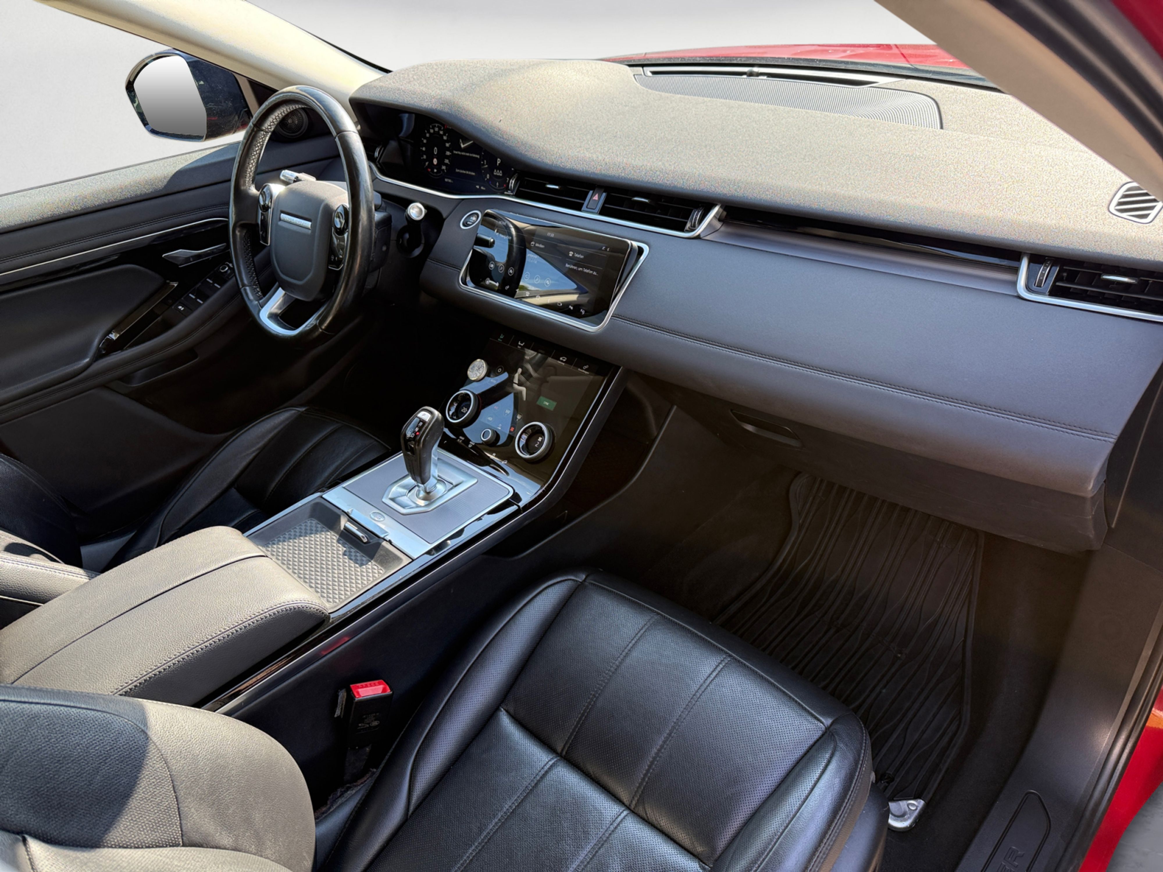 Land Rover - Range Rover Evoque SE P250