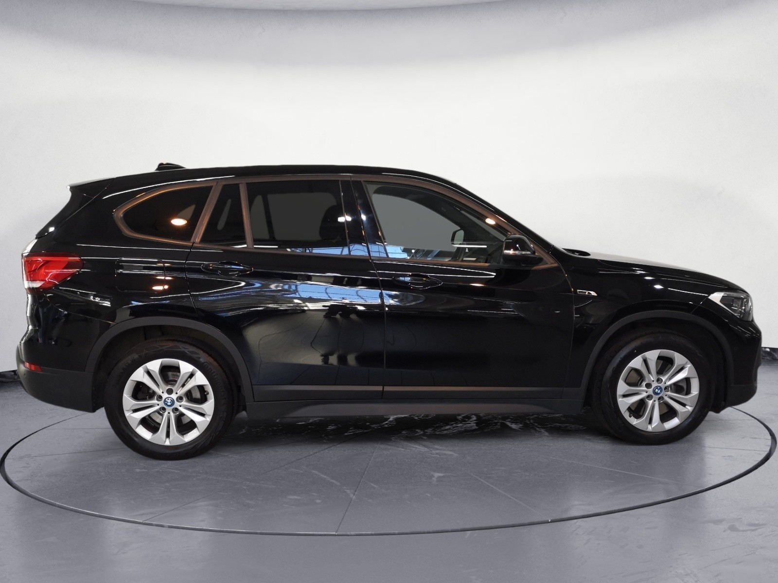 BMW - X1 xDrive25e Advantage Steptronic