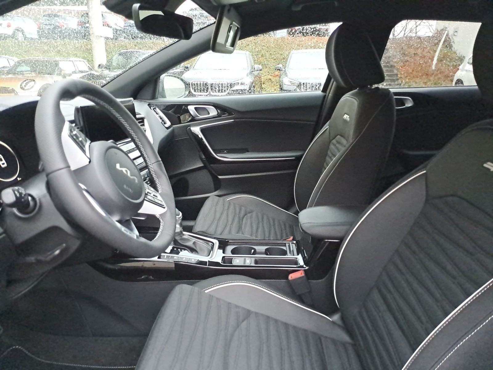 Kia - ProCeed 1.5 T-GDI DCT GT-line