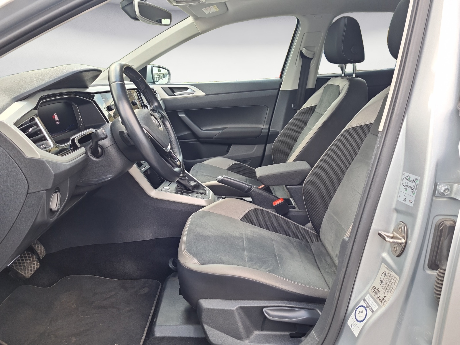 Volkswagen - Polo 1.5 TSI OPF DSG Highline