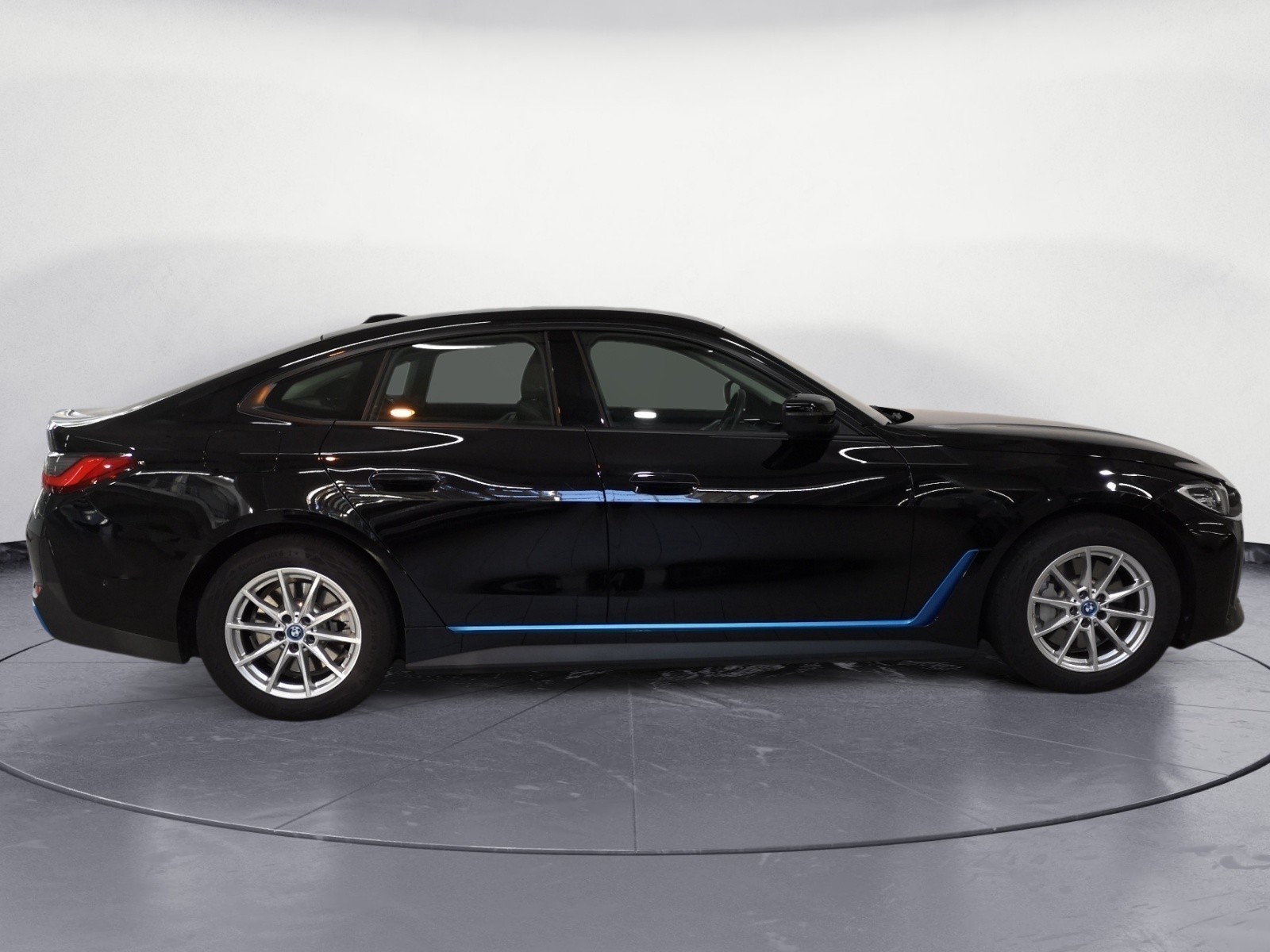 BMW - i4 eDrive40