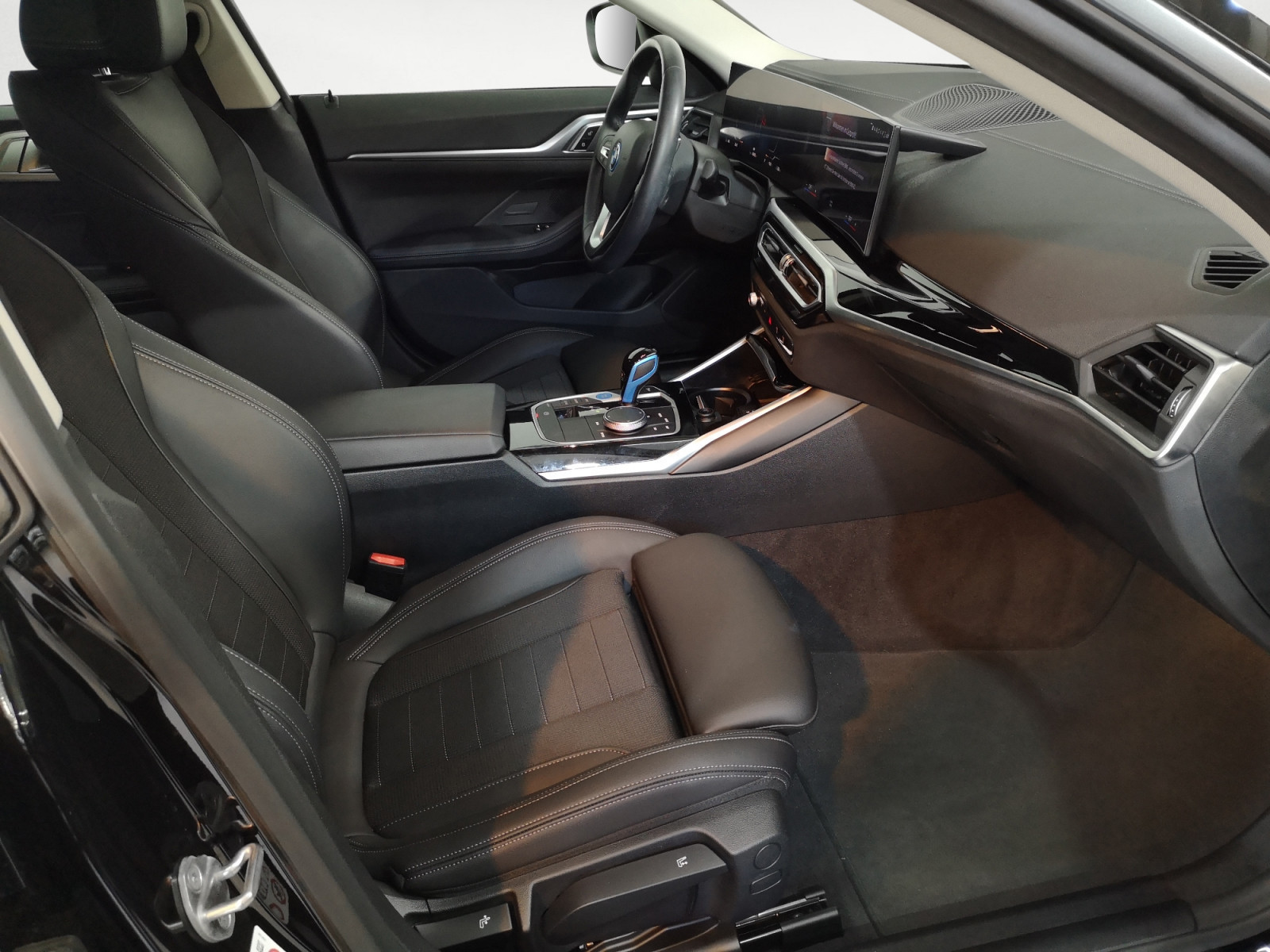 BMW - i4 eDrive40