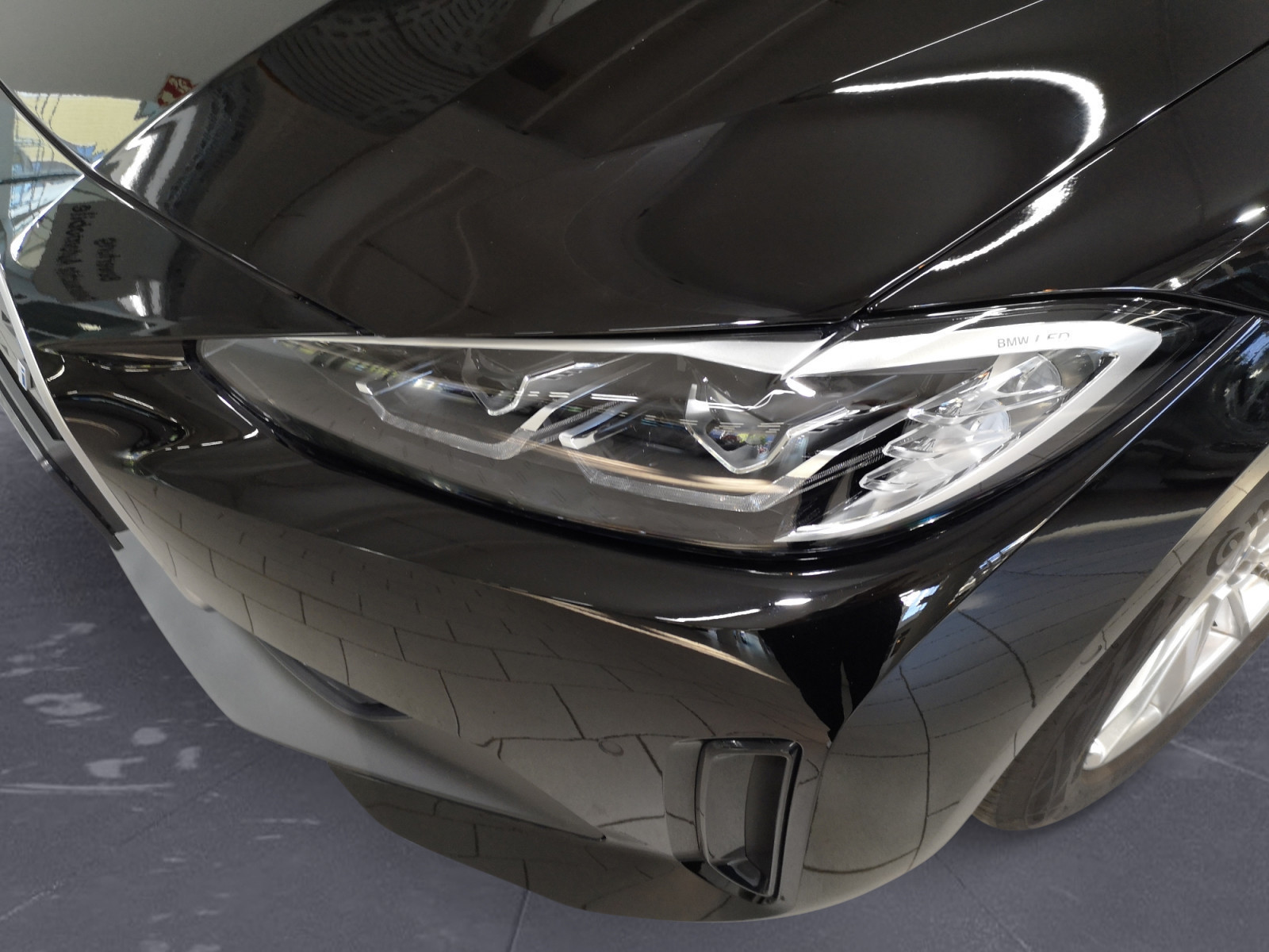 BMW - i4 eDrive40