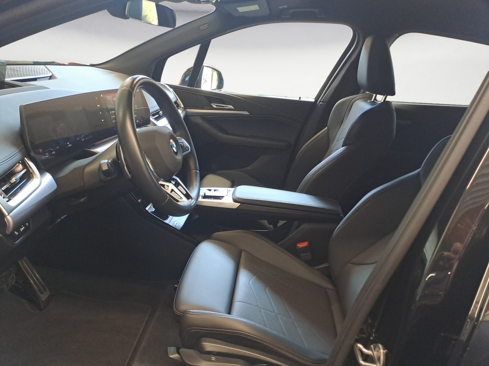 BMW - 220i Active Tourer Steptronic DCT