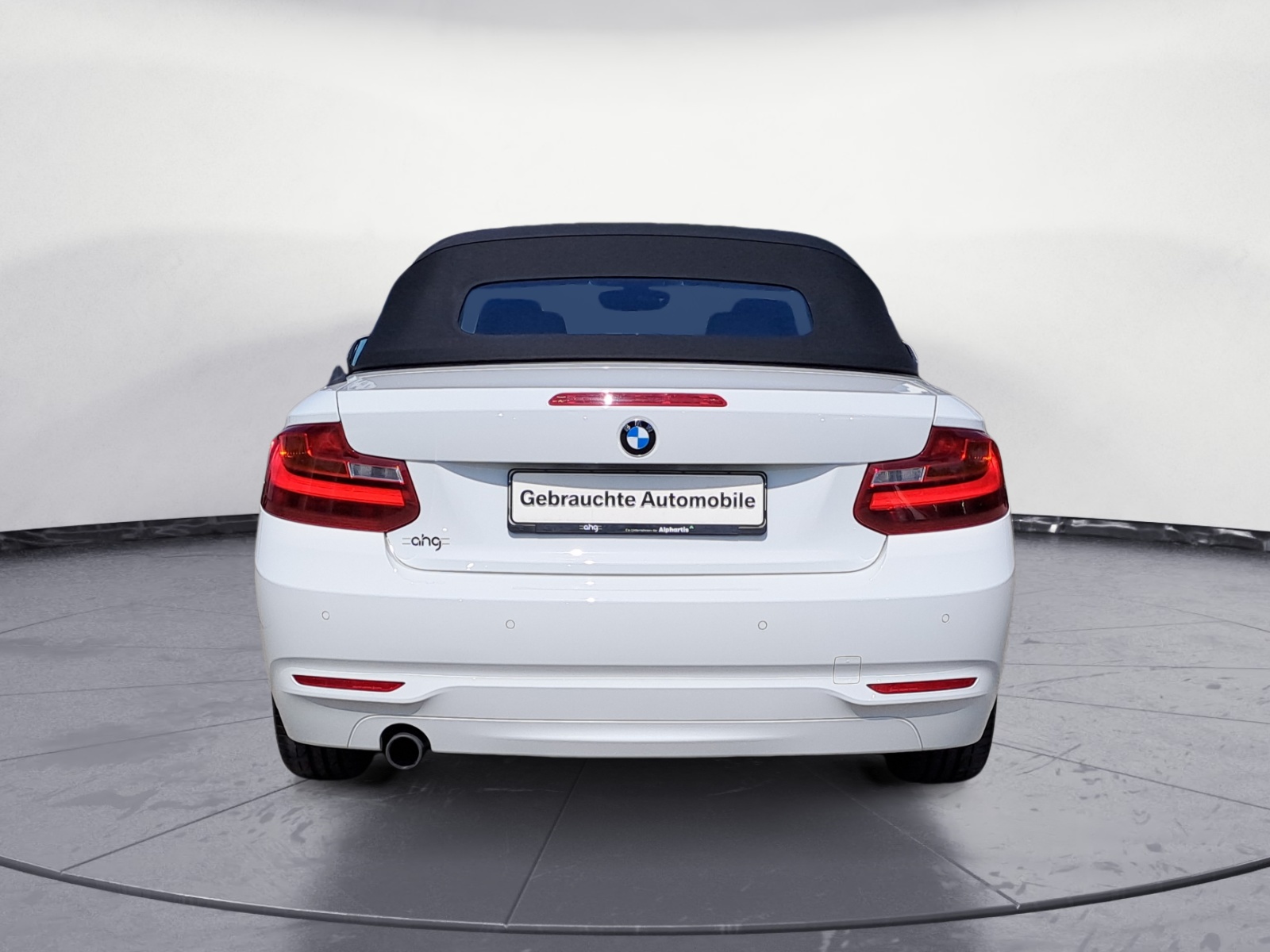BMW - 220i Cabrio Advantage