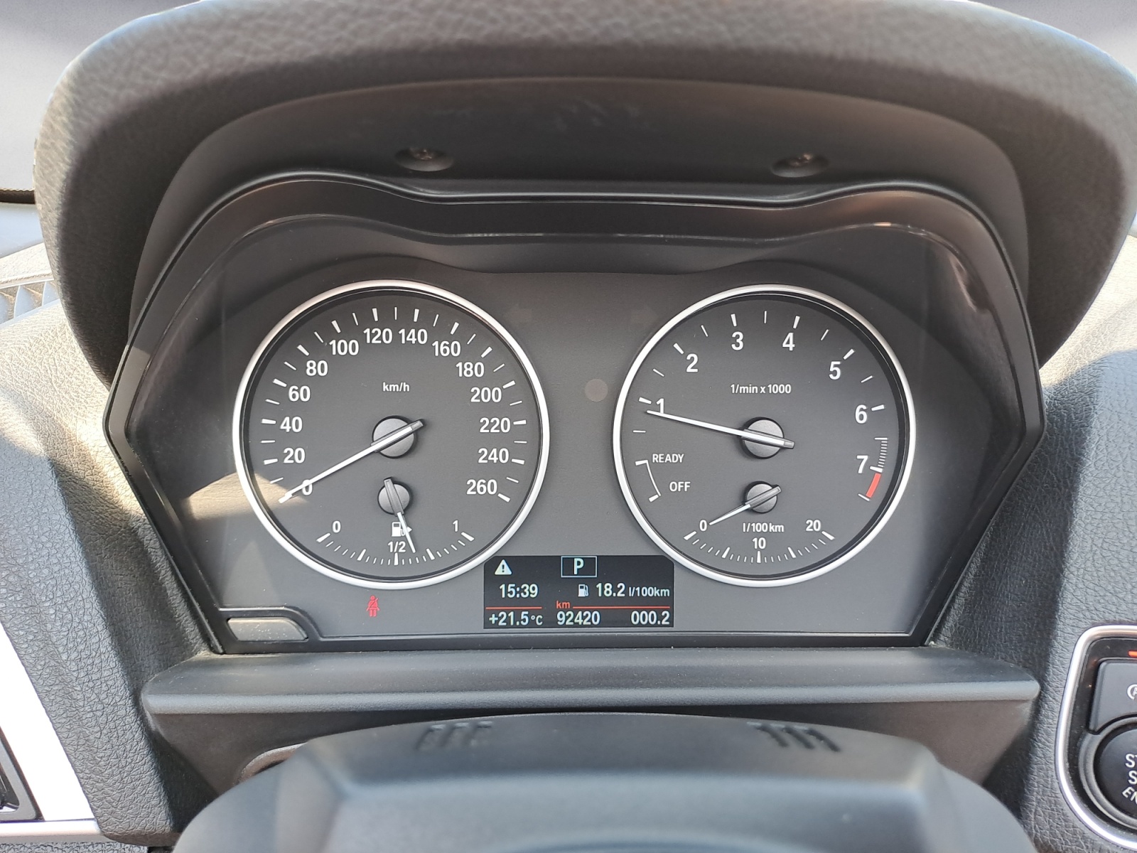 BMW - 220i Cabrio Advantage