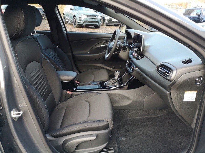 Hyundai - i30 1.5 T-GDI Hybrid Advantage