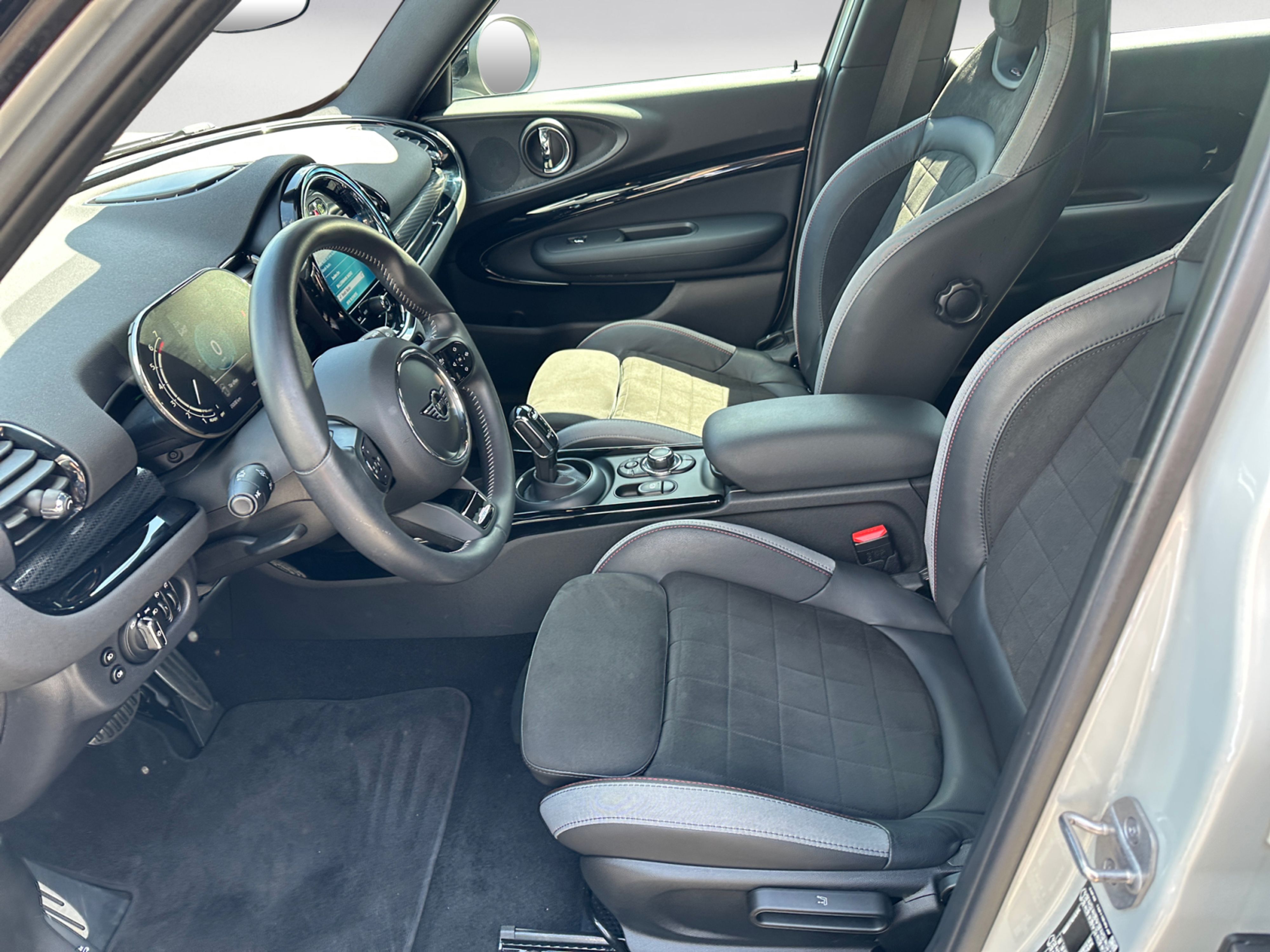 MINI - Clubman Cooper Aut. JCW Trim
