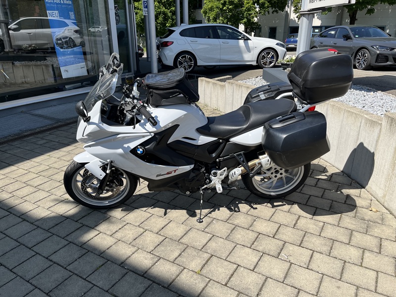 BMW Motorrad - F 800 GT inkl. 3 Koffer und Tankrucksack uvm.