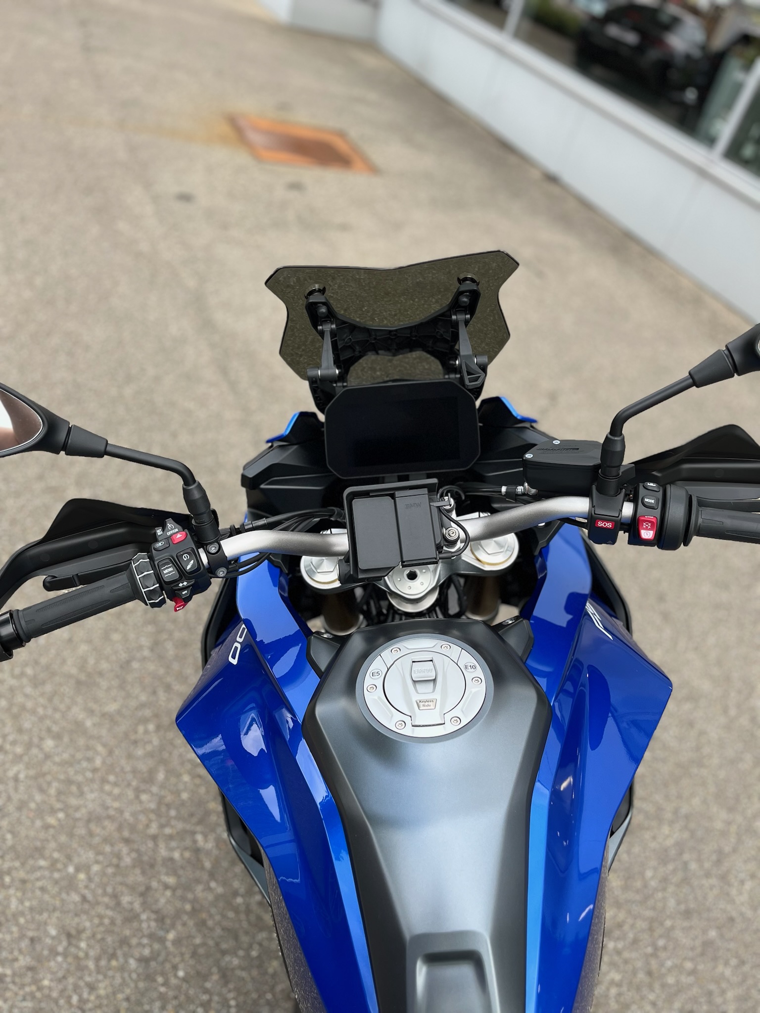 BMW Motorrad - F 900 XR - mit Werksgarantie bis 2027