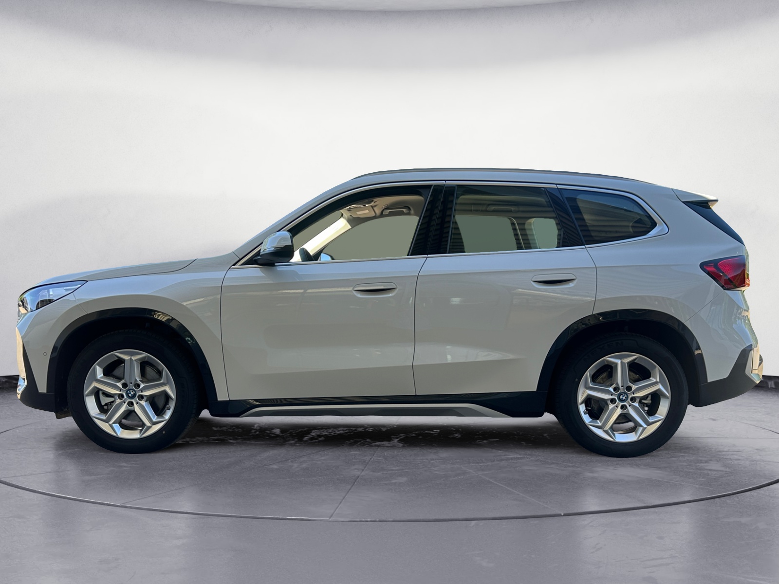 BMW - iX1 xDrive30