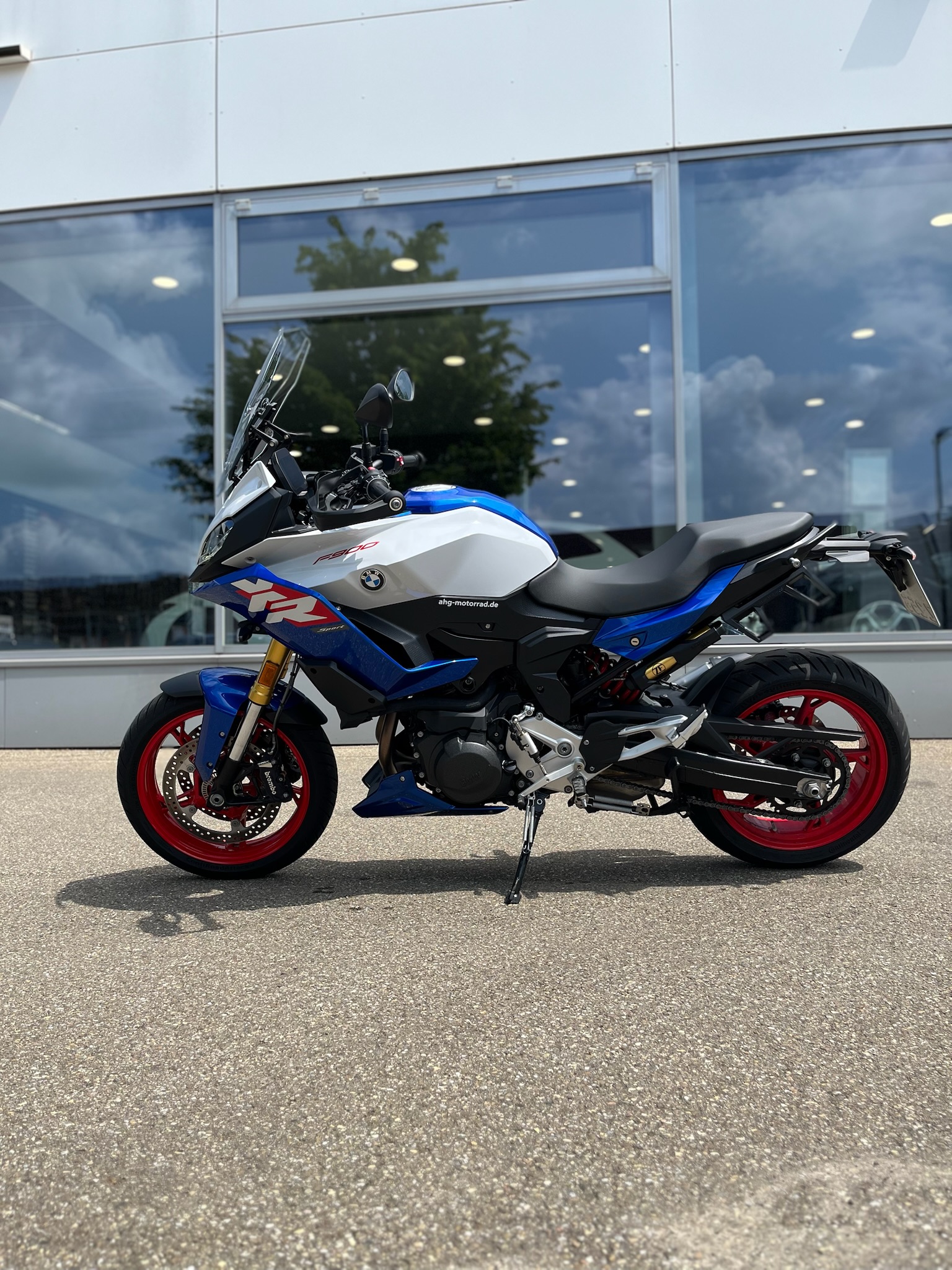 BMW Motorrad - F 900 XR mit Werksgarantie bis 2028