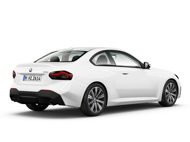 BMW - 218i Coupe