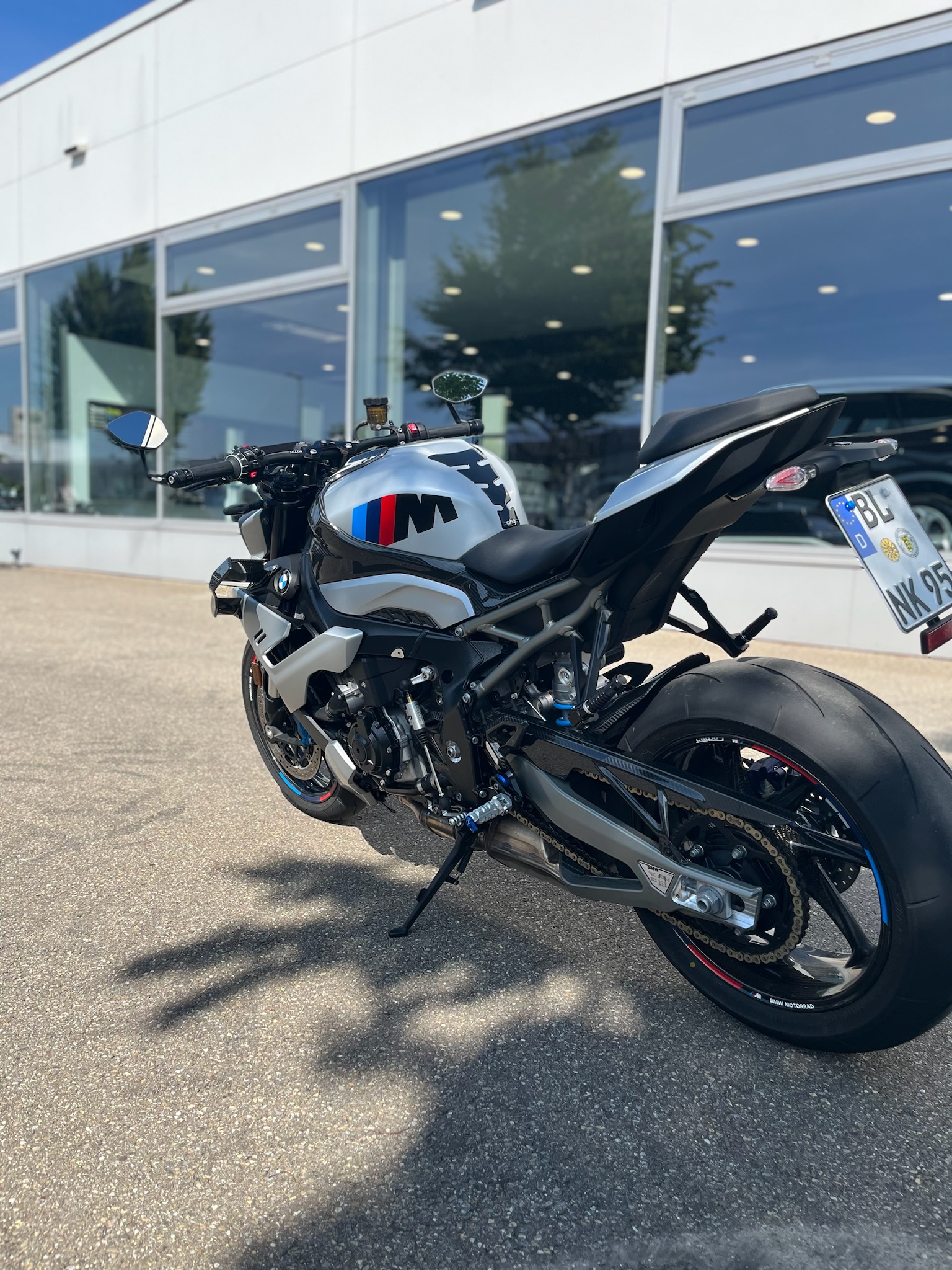 BMW Motorrad - M 1000 R mit Werksgarantie bis 2028