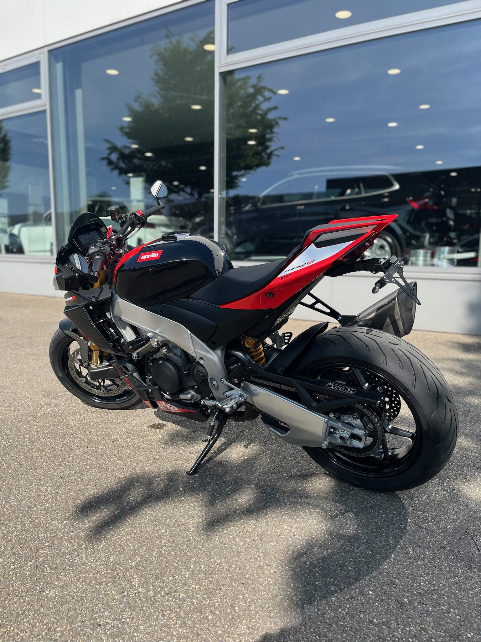 Aprilia - Tuono V4 1100 Factory mit Werksgarantie bis 2026