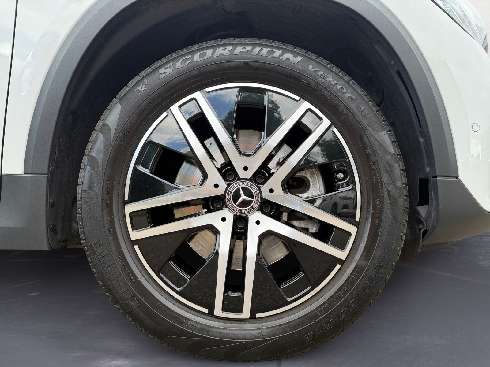 Mercedes-Benz - GLA 220 d 4MATIC
