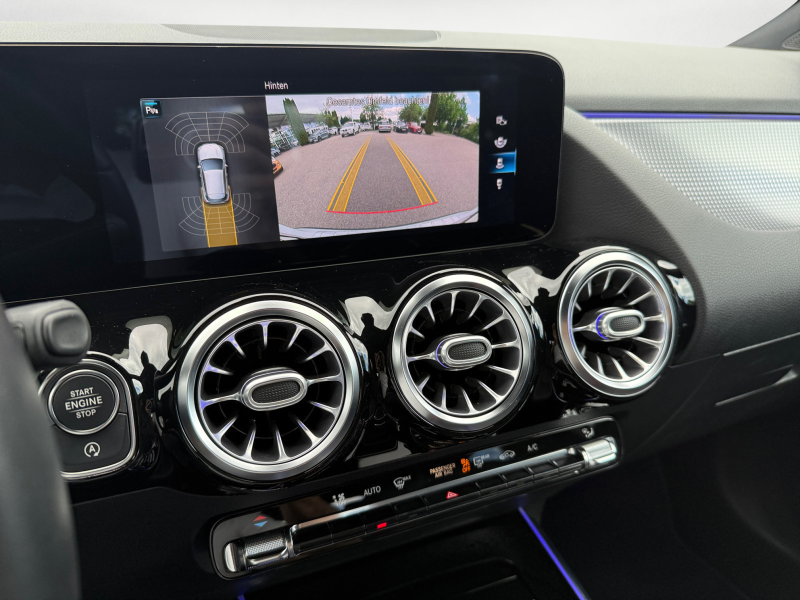 Mercedes-Benz - GLA 220 d 4MATIC