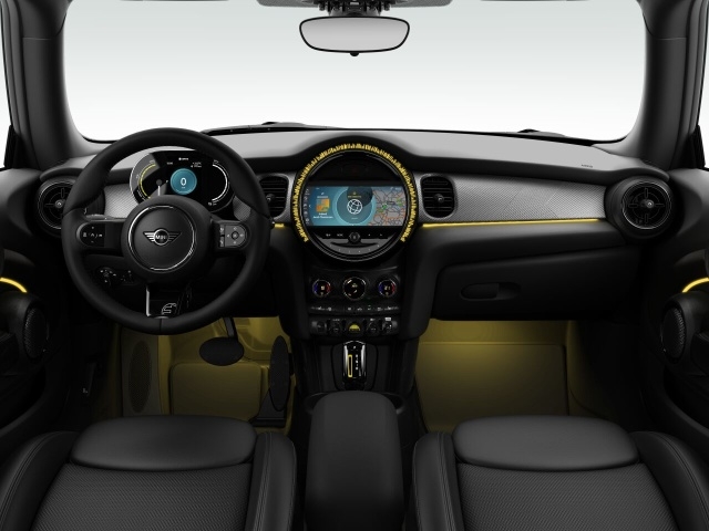 MINI - Cooper SE. MINI Electric Collection
