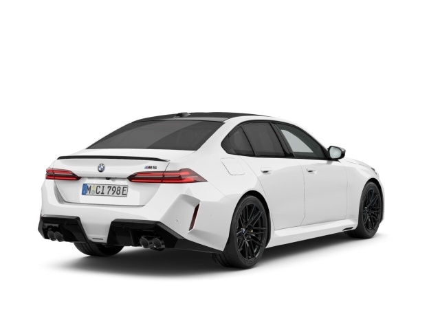 BMW - M5 Plug-In Hybrid xDrive