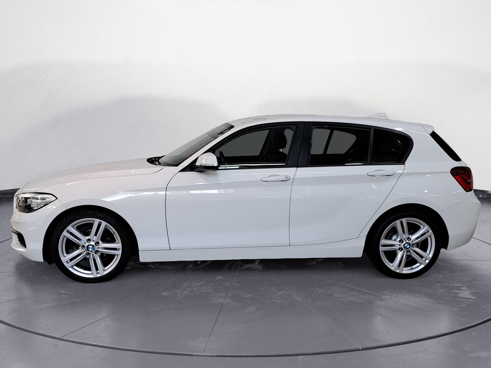 BMW - 118i 5-Türer
