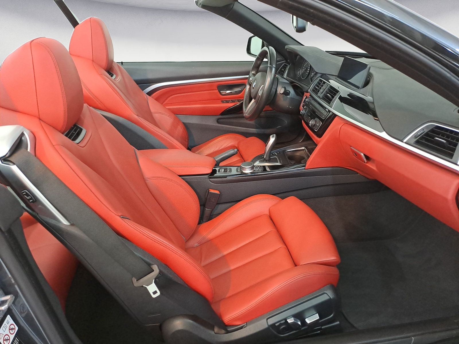 BMW - 440i xDrive Cabrio Sport Line