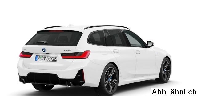 BMW - 330e xDrive Touring
