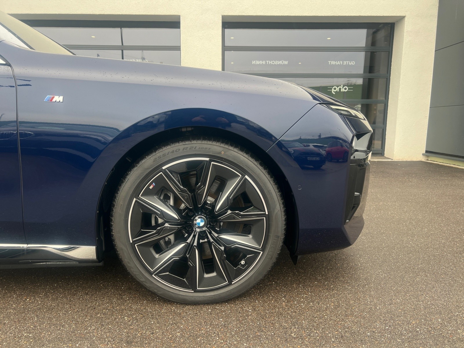 BMW - 750e xDrive