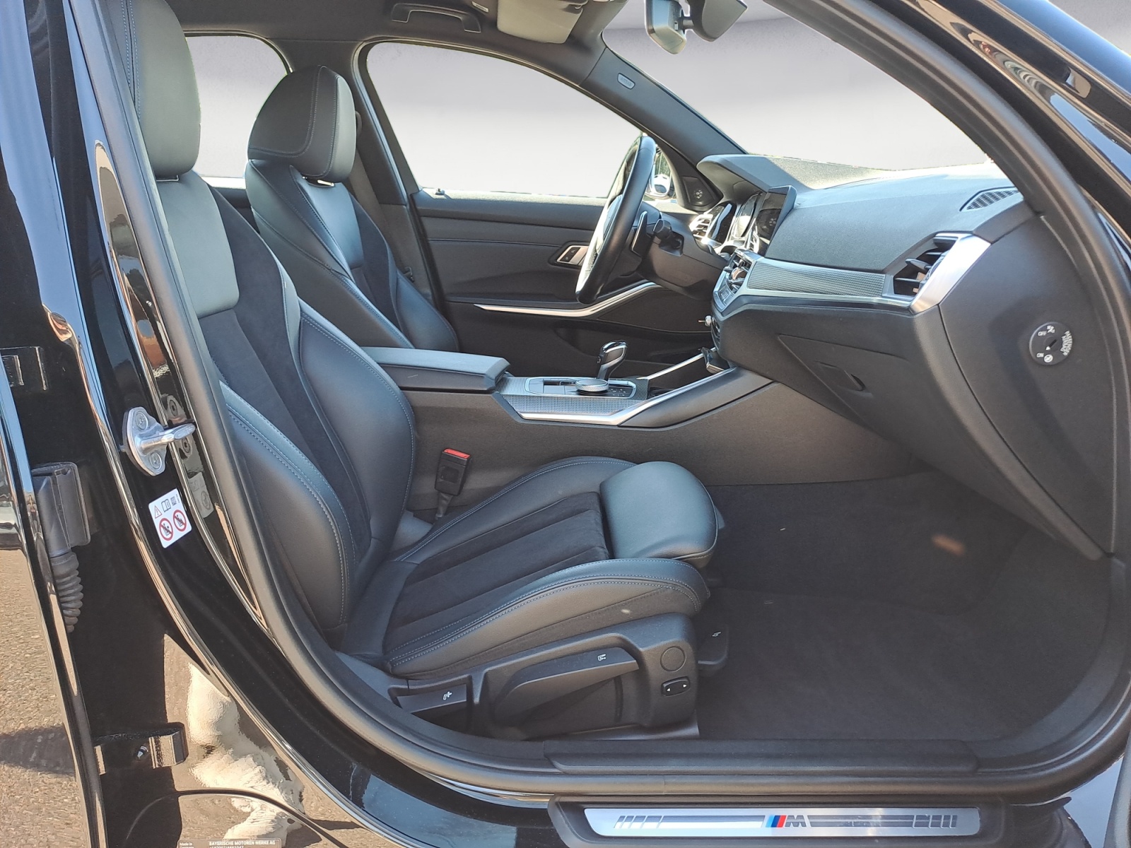 BMW - 330e M Sport