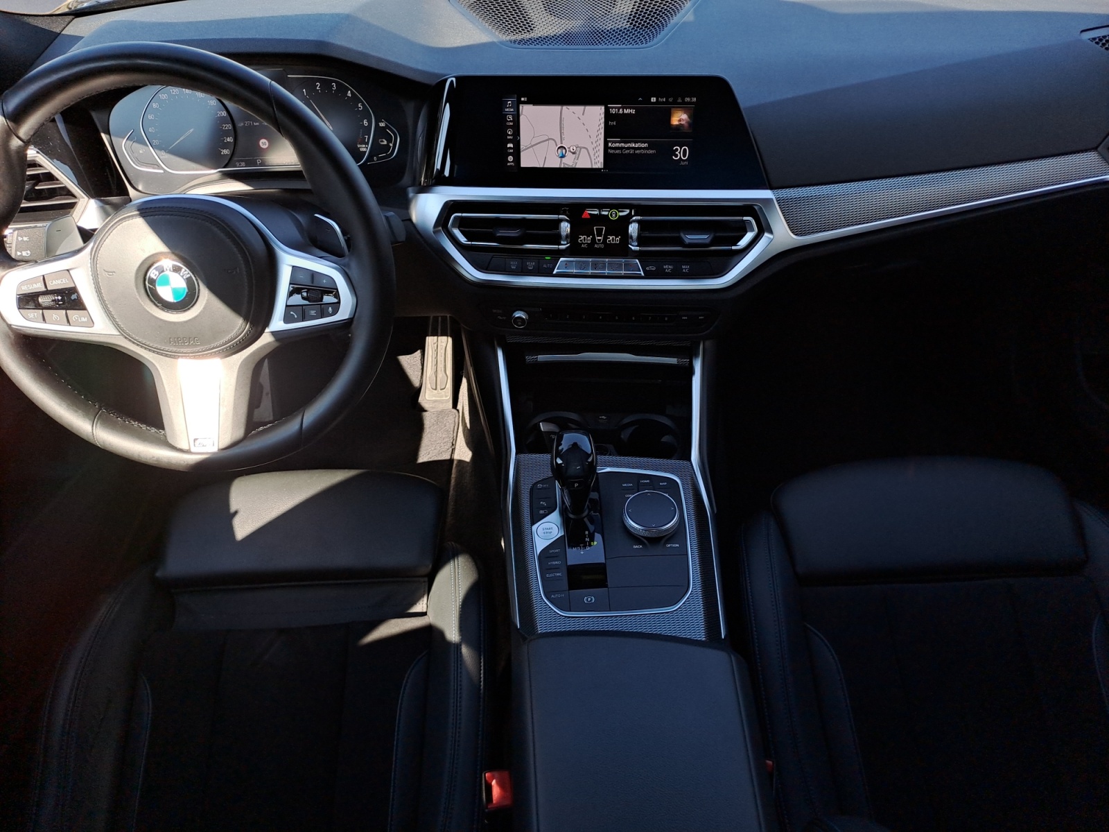 BMW - 330e M Sport