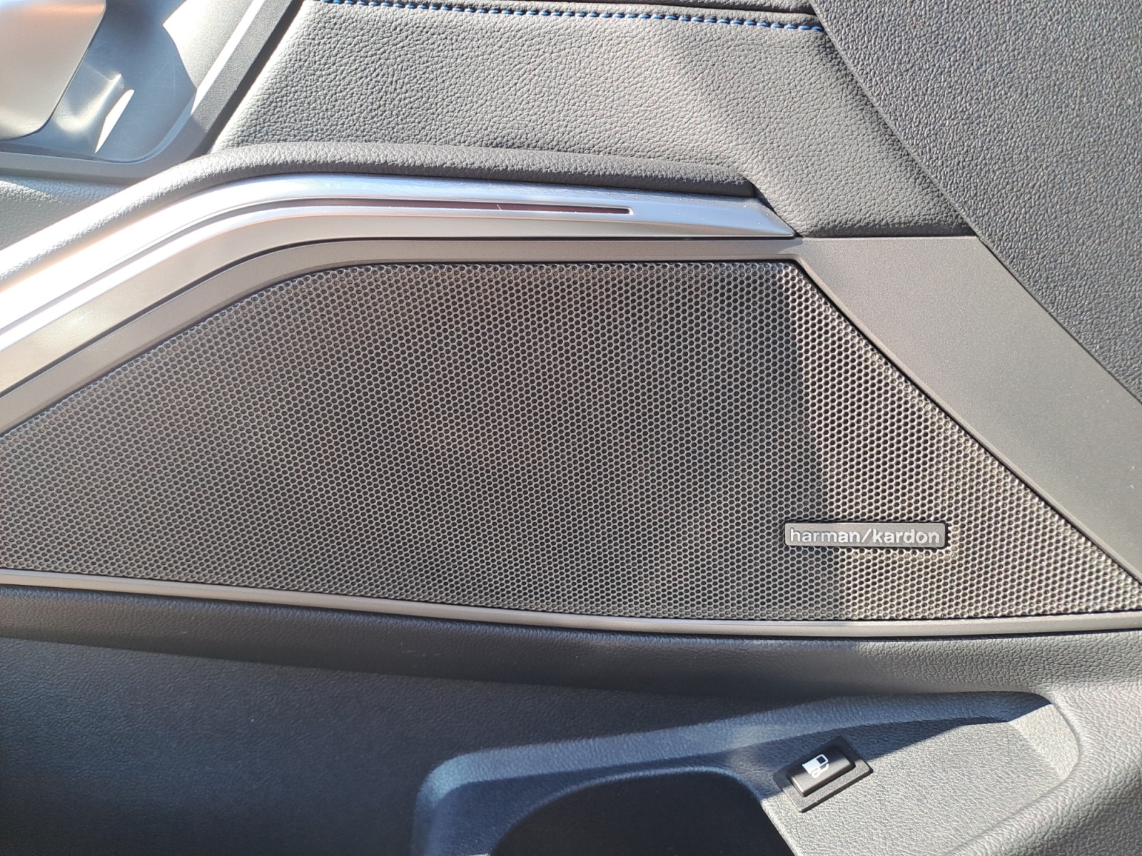 BMW - 330e M Sport