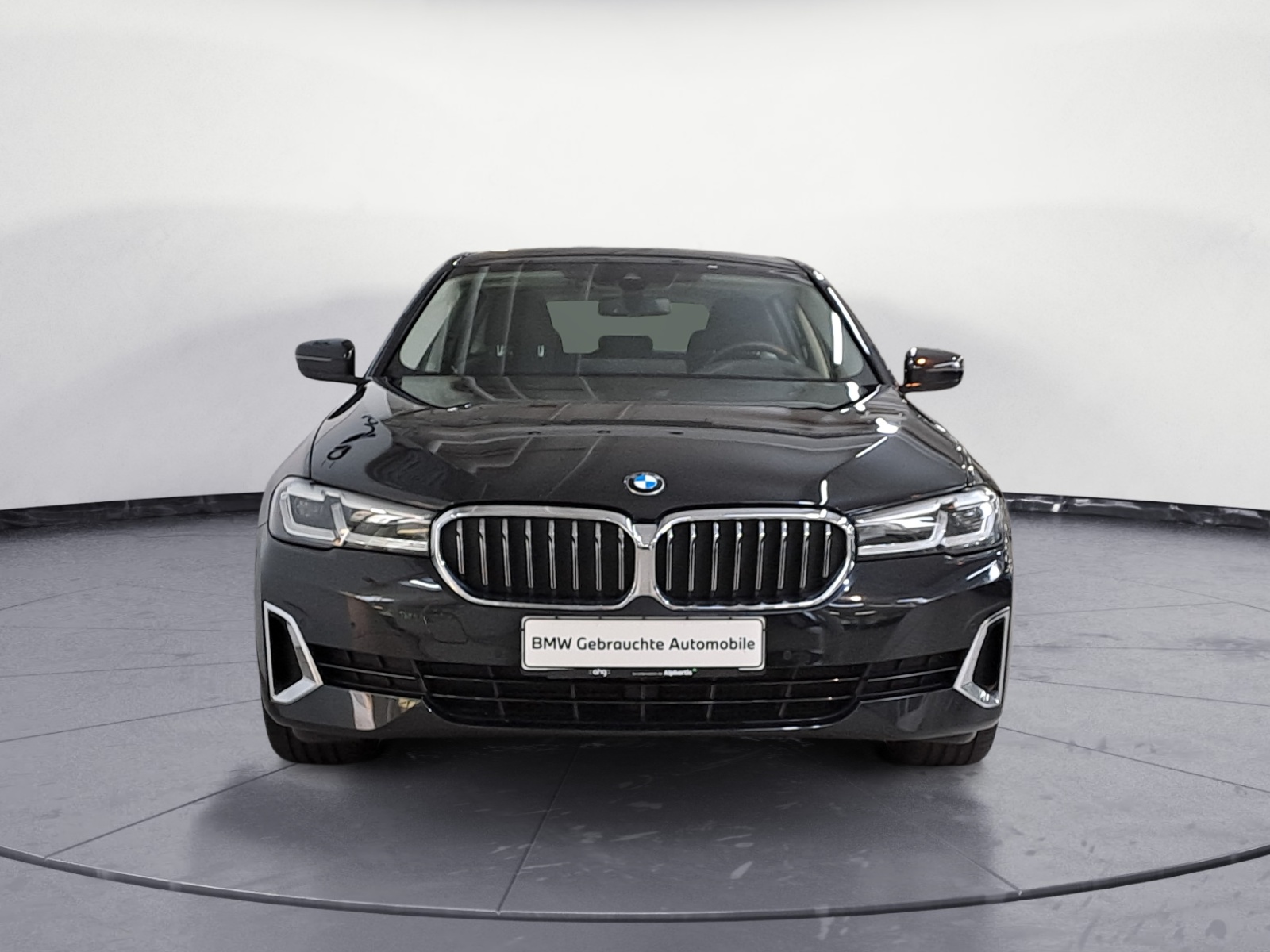 BMW - 530i xDrive Touring Luxury Line