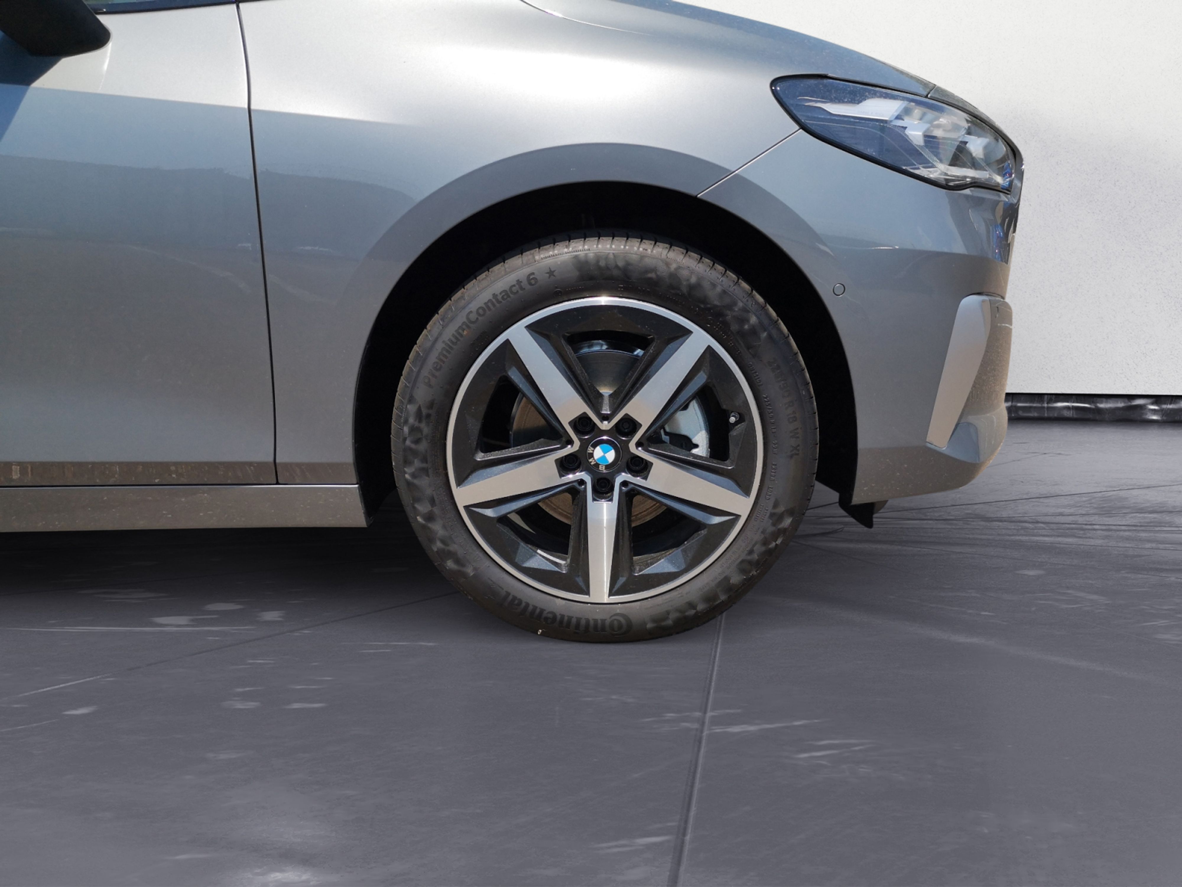 BMW - 220i Active Tourer