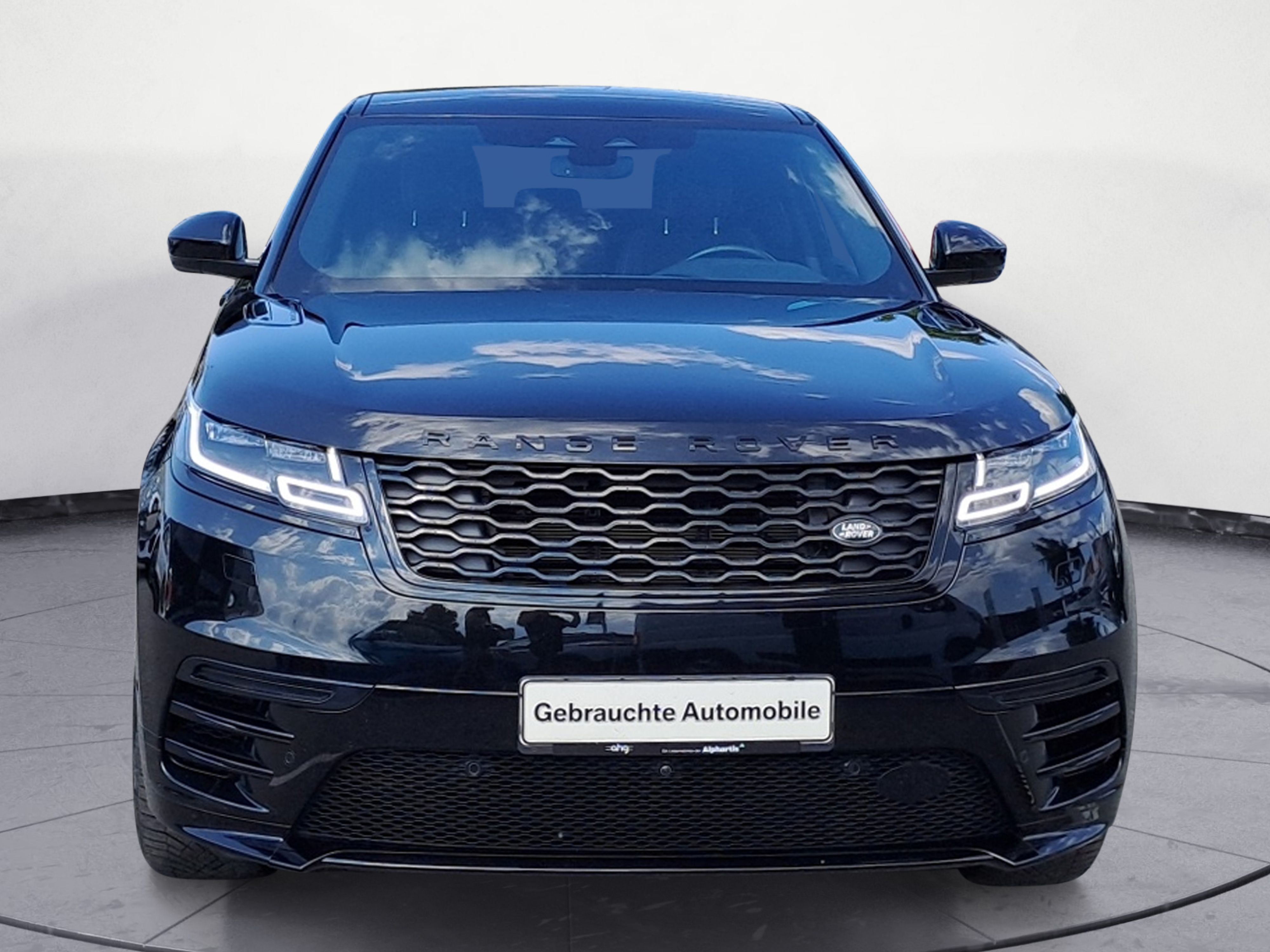 Land Rover - Range Rover Velar P400e R-Dynamic