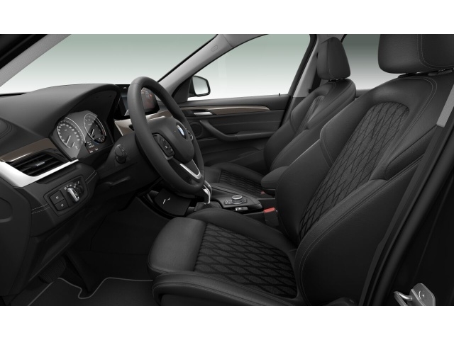 BMW - X1 xDrive20i xLine Steptronic
