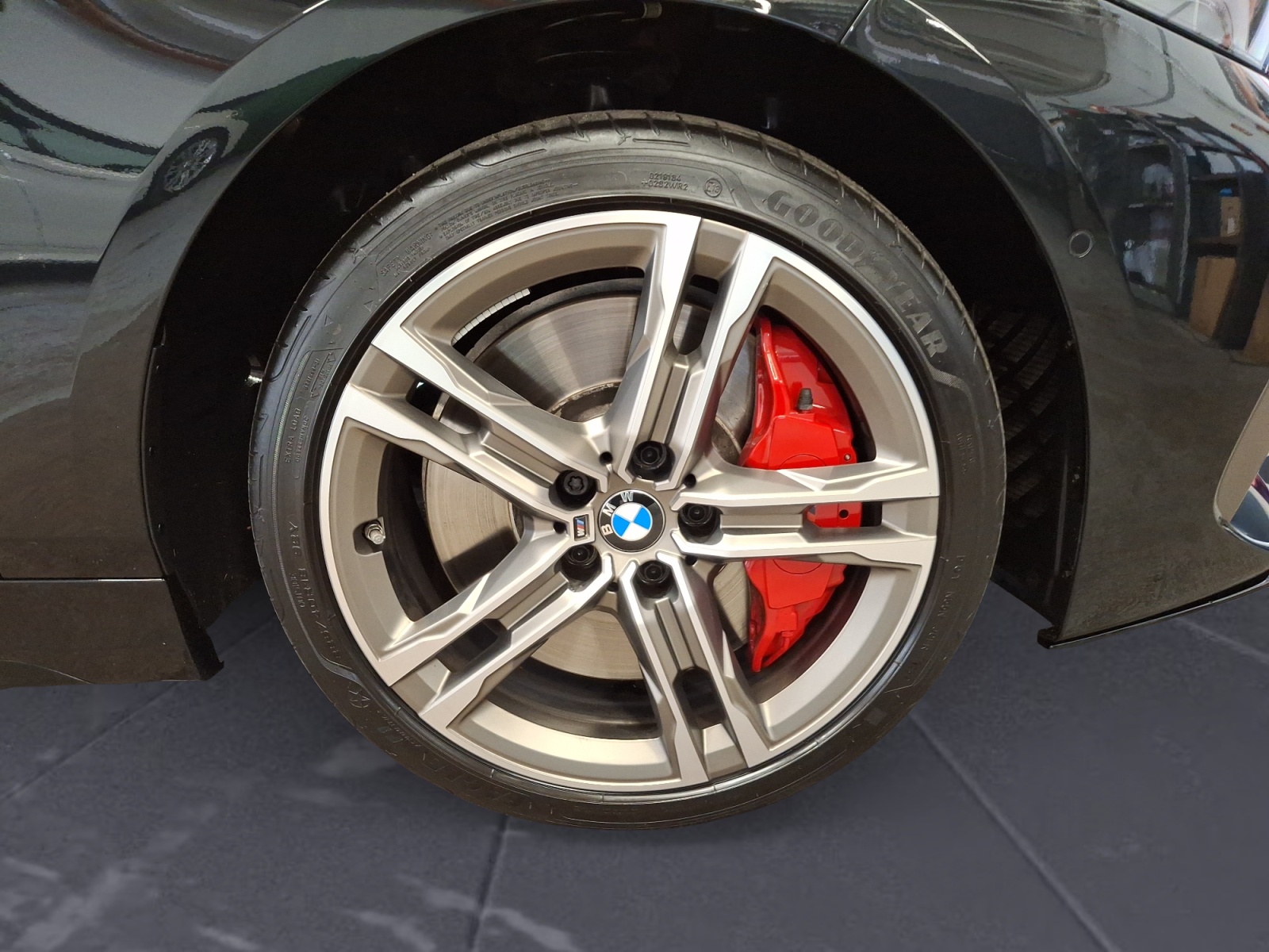 BMW - M135i xDrive