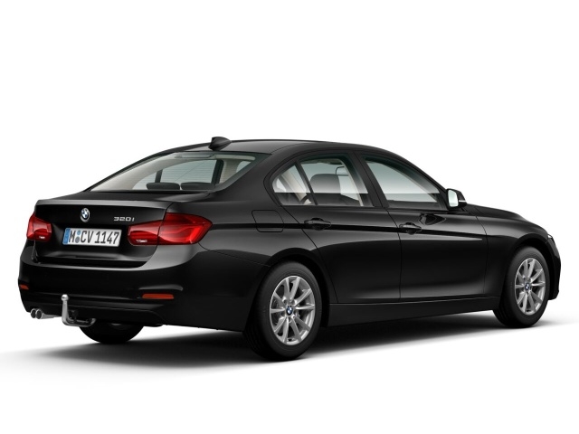 BMW - 320i Advantage