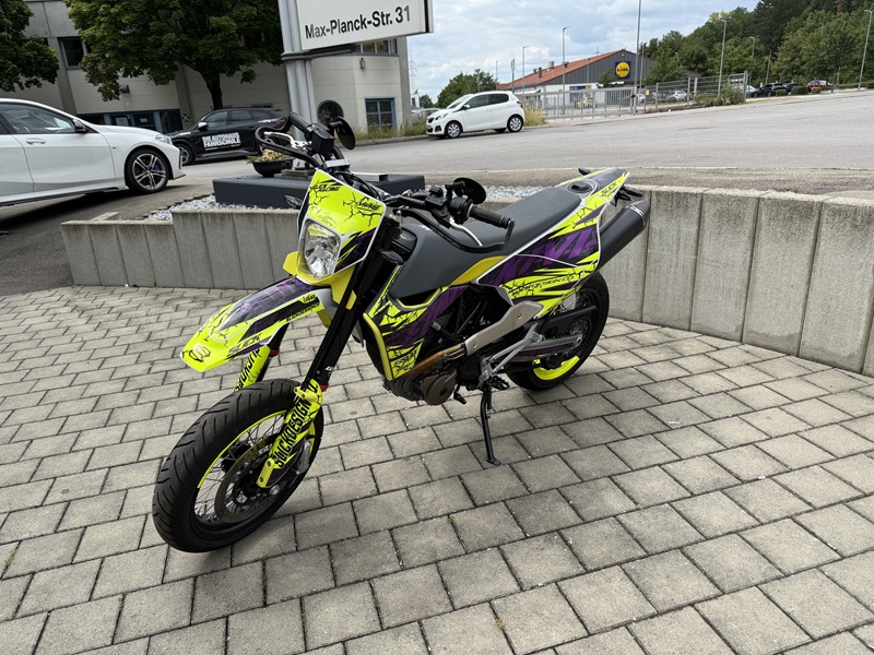 Autres - 701 Supermoto mit 1 Jahr Gewährleistung