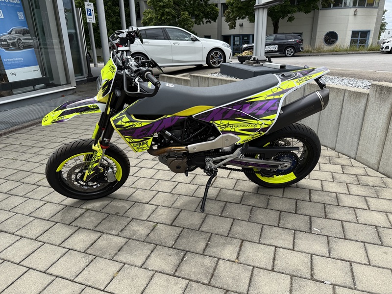 Autres - 701 Supermoto mit 1 Jahr Gewährleistung