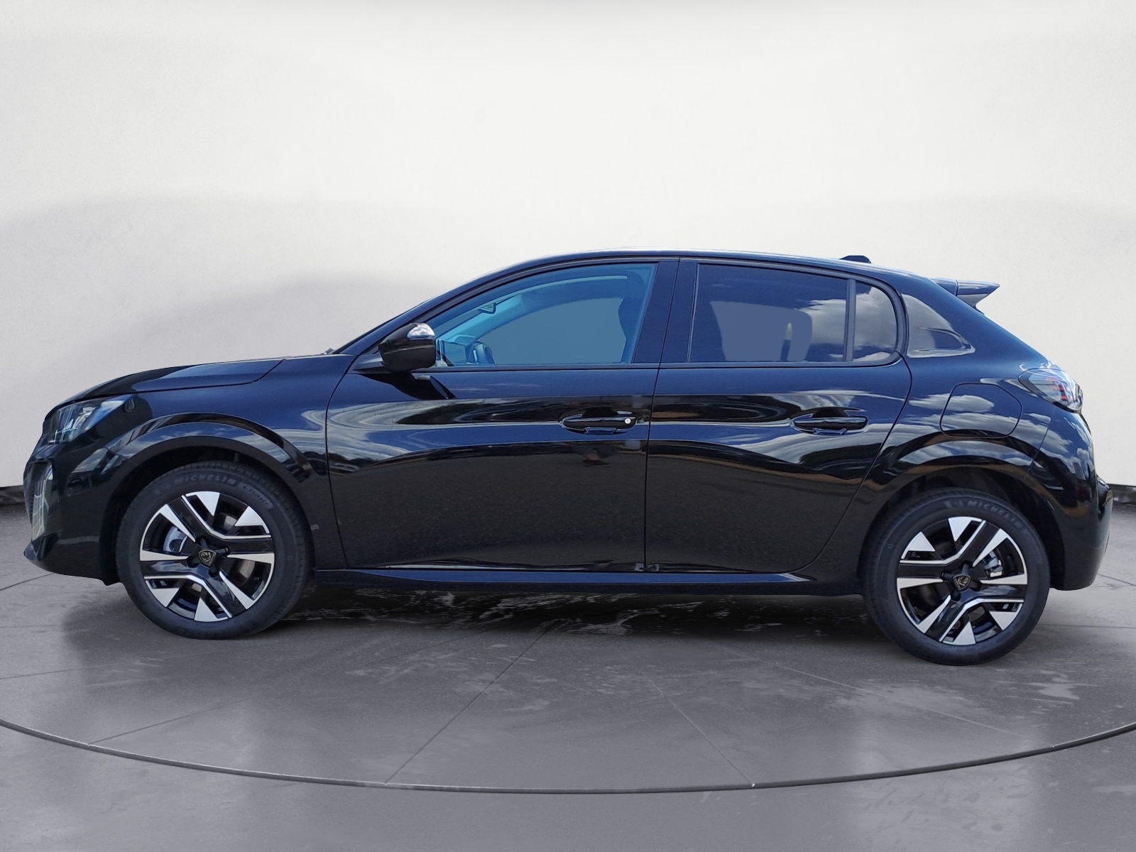 Peugeot - 208 Allure HYBRID 100 e-DSC6