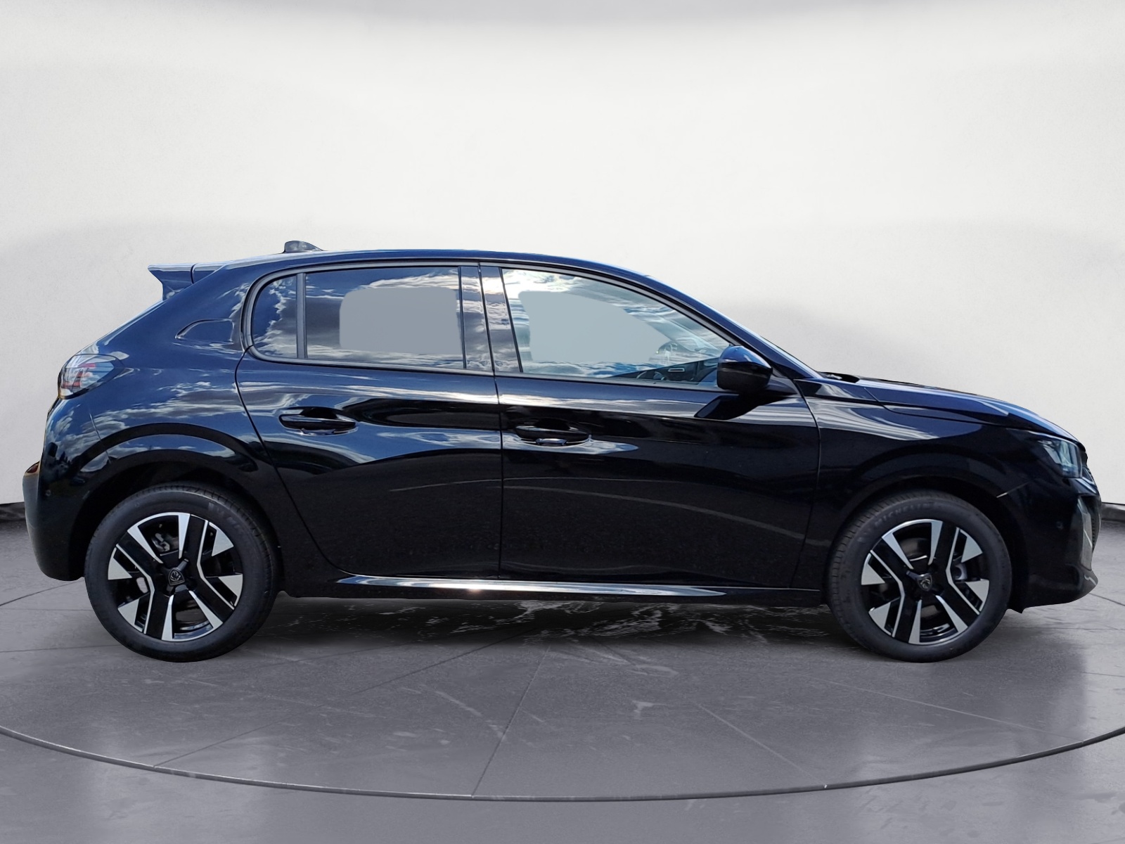 Peugeot - 208 Allure HYBRID 100 e-DSC6